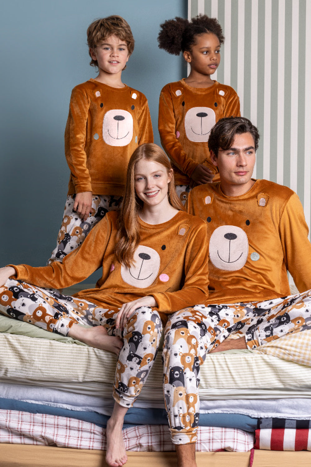 Pigiama invernale Family Uomo Donna Bimbo Bimba art 62783 62601 Disney