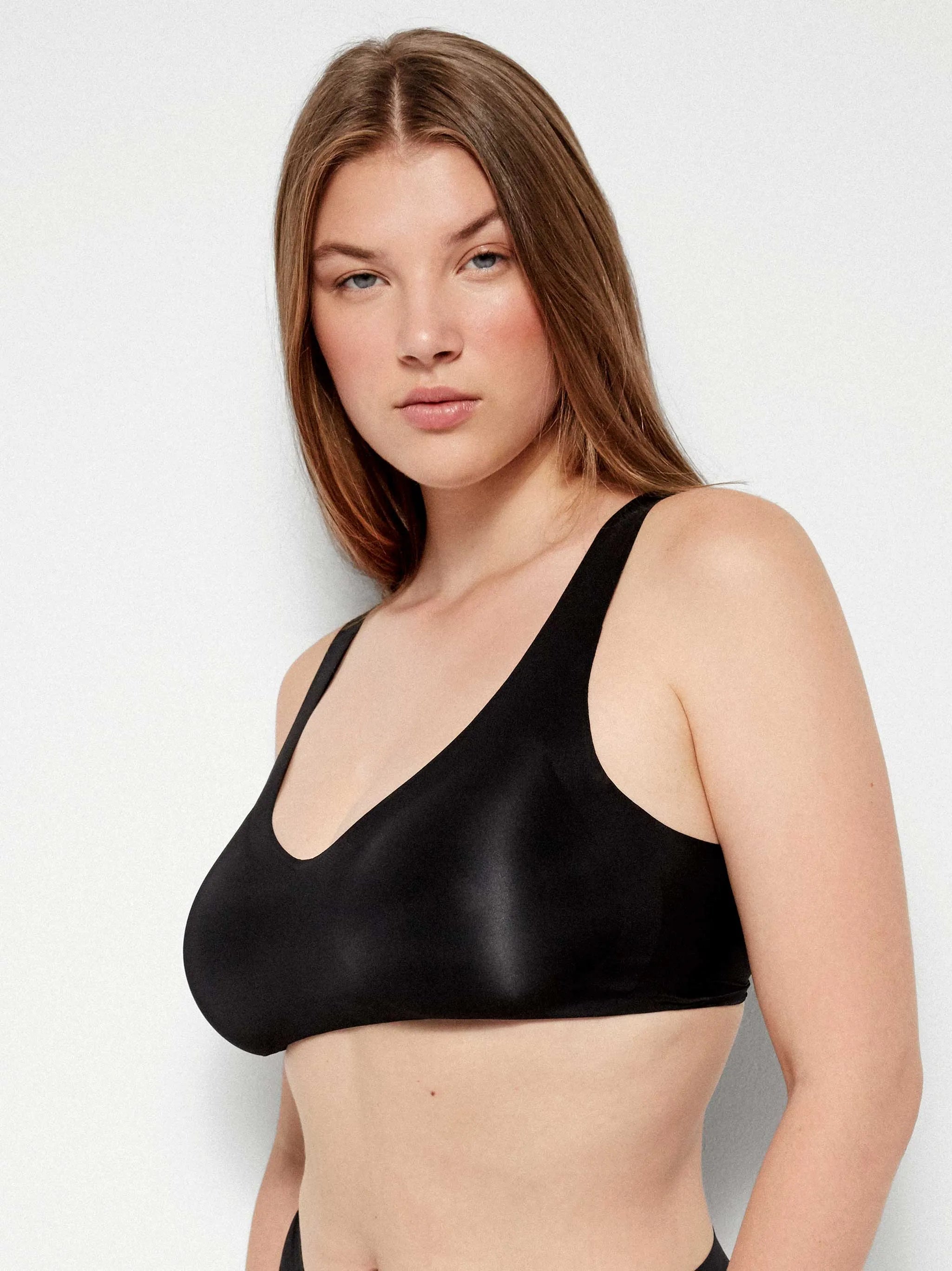 Reggiseno senza cuciture senza ferretto forma estraibile Gisela Undies 10026T Gisela