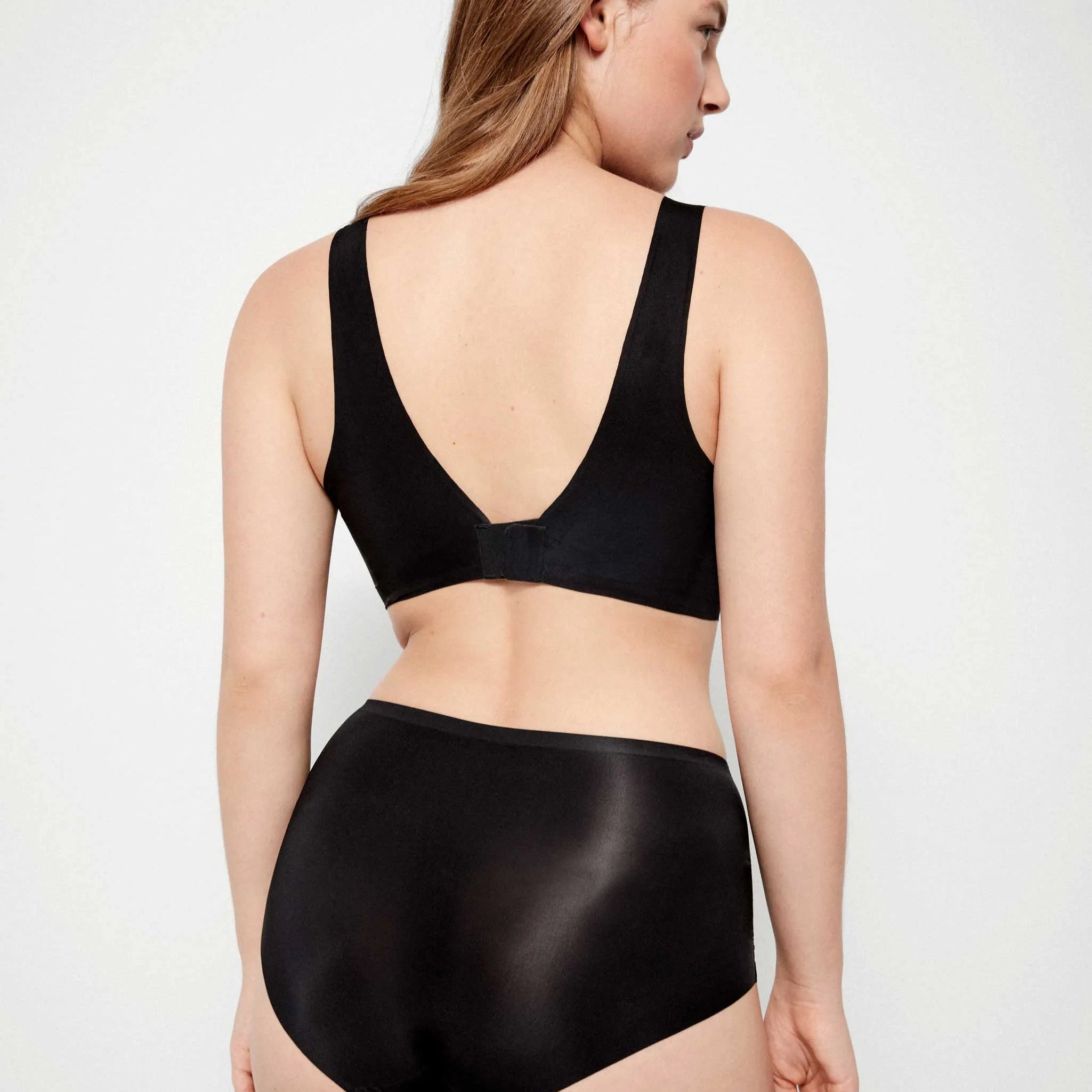 Reggiseno senza cuciture senza ferretto forma estraibile Gisela Undies 10026T Gisela