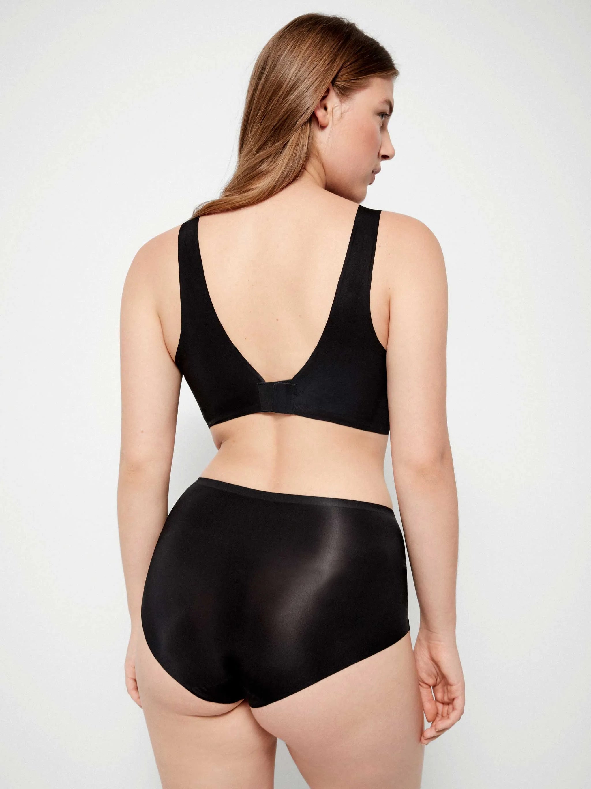 Reggiseno senza cuciture senza ferretto forma estraibile Gisela Undies 10026T Gisela