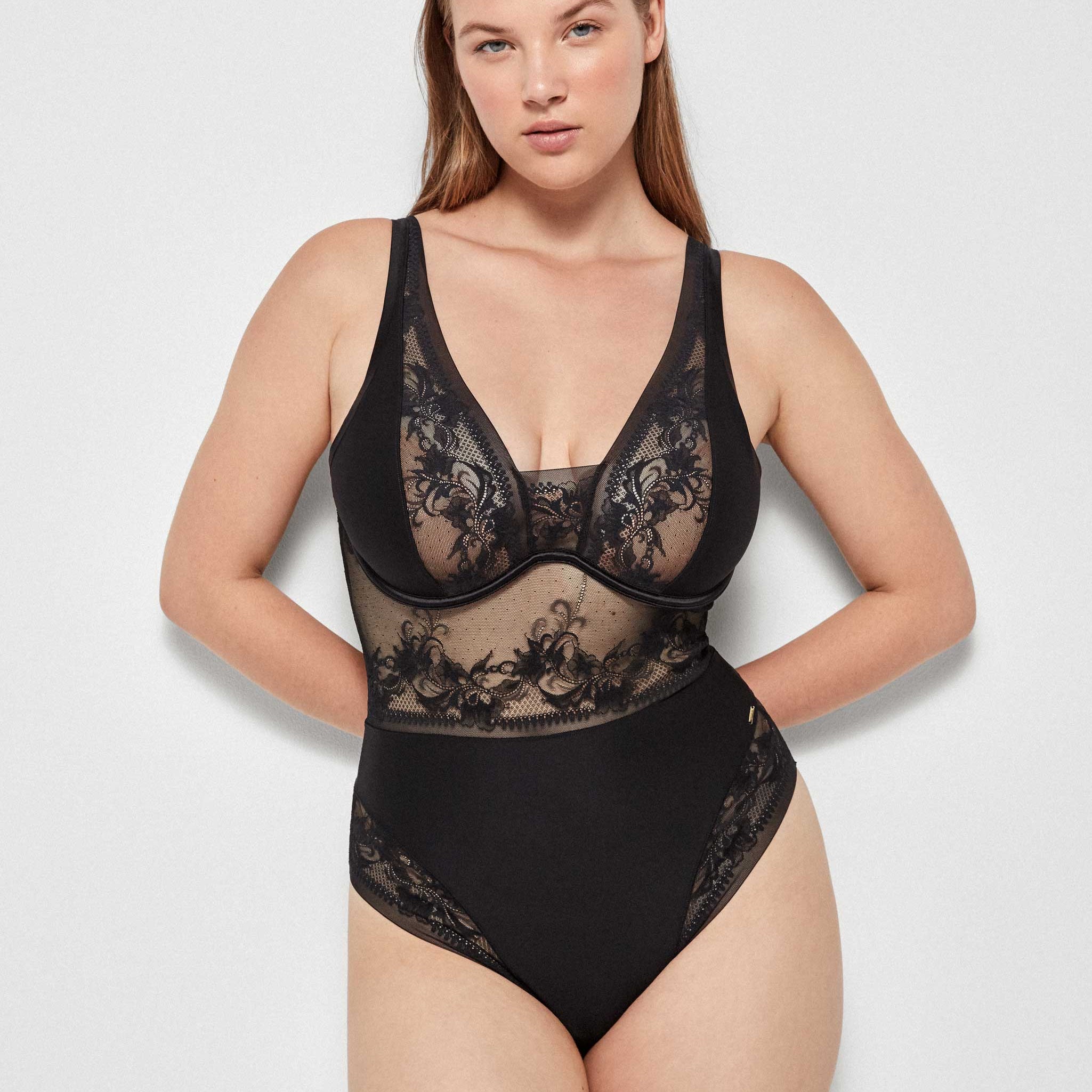 Gisela Body con ferretto e coppe in schiuma ultraleggera 10018 Gisela