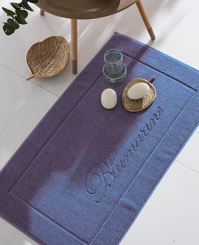 Tappeto bagno con logo Blumarine in jacquard art Benessere Blumarine