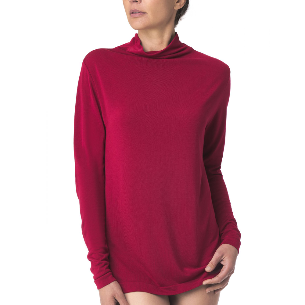 Dolcevita in morbido micromodal a manica lunga. Morbidi e caldi, come una carezza sulla pelle, sono perfetti per look comfy e casual.